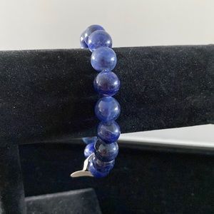 Vintage elasticated beans bracelet. B4